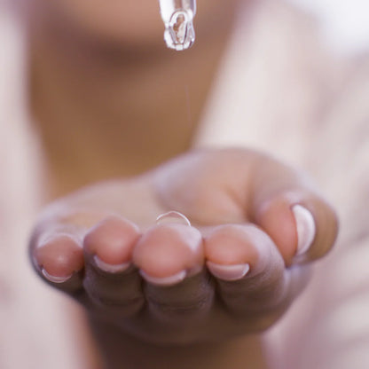 Pixi Overnight Glow Serum 30ml Exfoliating Brightening Serum with 10% Glycolic Acid and Vitamins